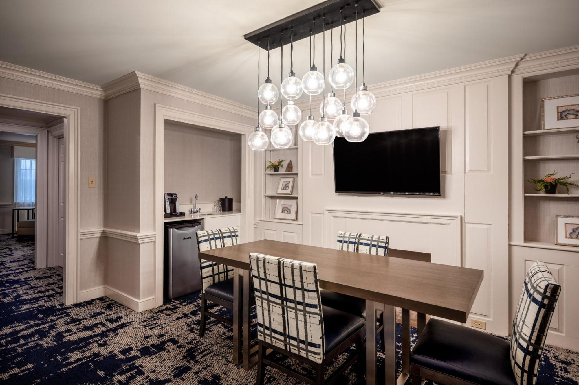 Crowne Plaza Albany - The Desmond Hotel Ngoại thất bức ảnh