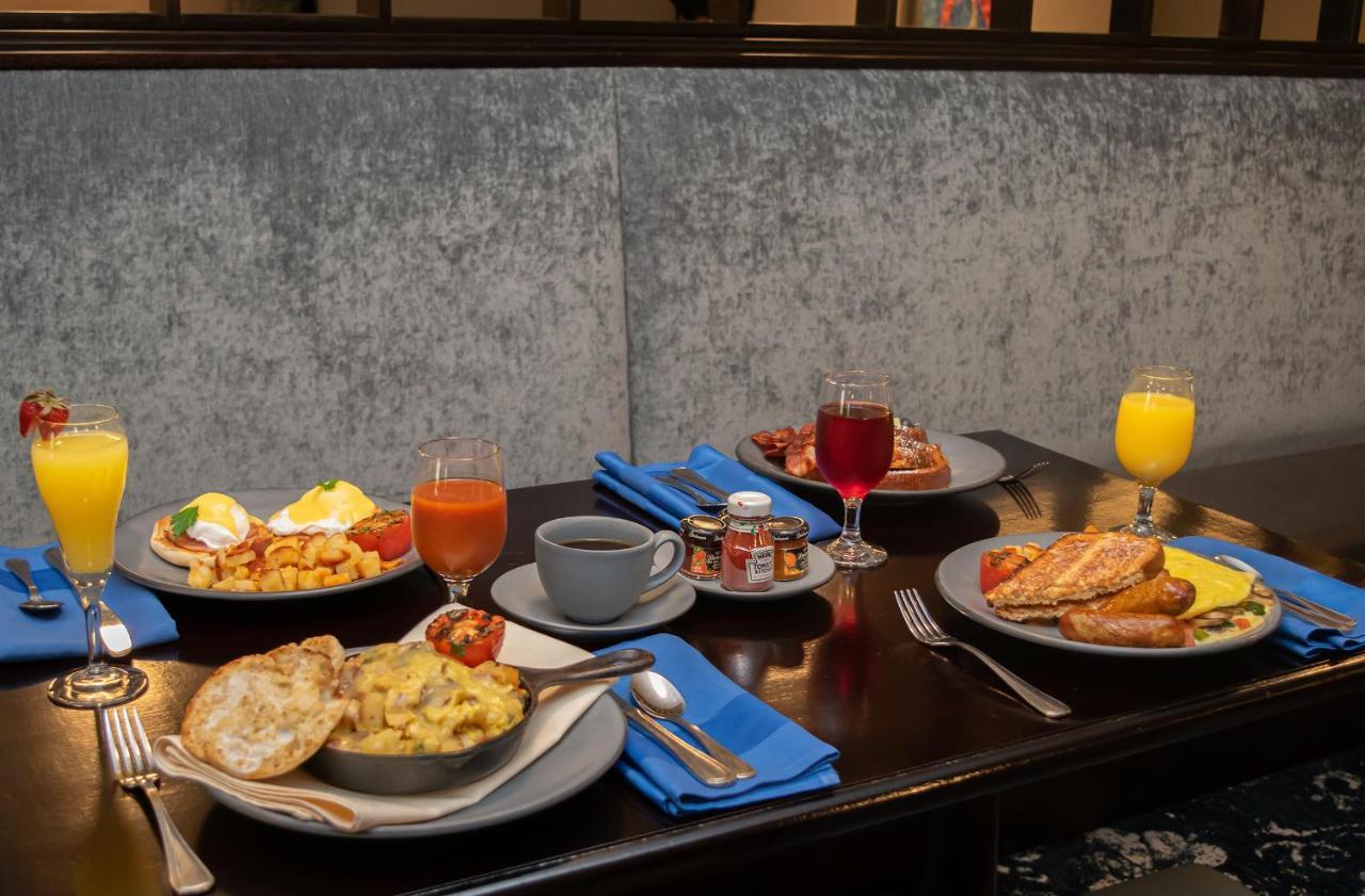Crowne Plaza Albany - The Desmond Hotel Ngoại thất bức ảnh